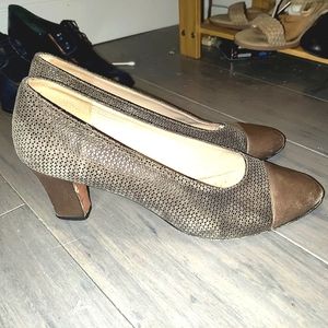 Salvatore ferragamo taupe sparkly heels GUC